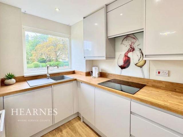 Apartment for sale in Westbourne, Bournemouth
