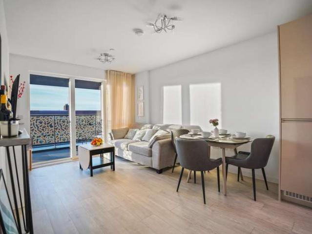 Apartment for sale in London Borough of Lewisham, Greater London