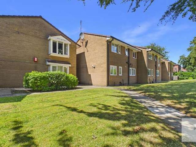 Apartment for sale in Fishpool, Bury