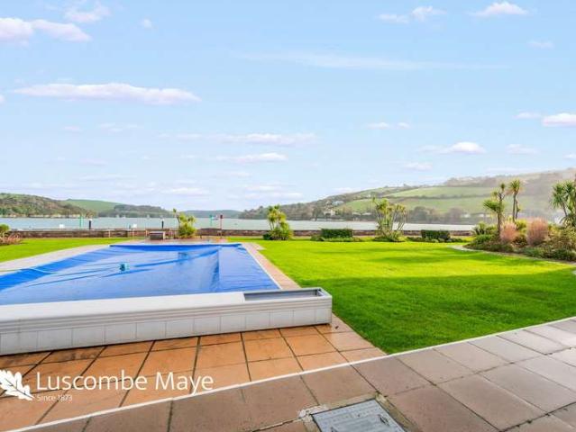Apartment for sale in Strode, Devon