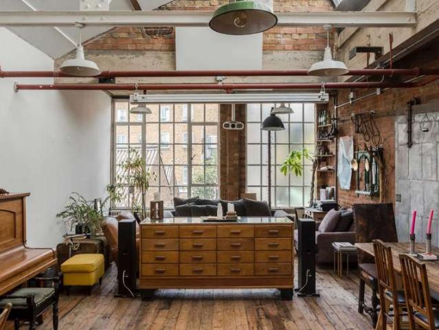 Apartment for sale in South Hackney, Greater London
