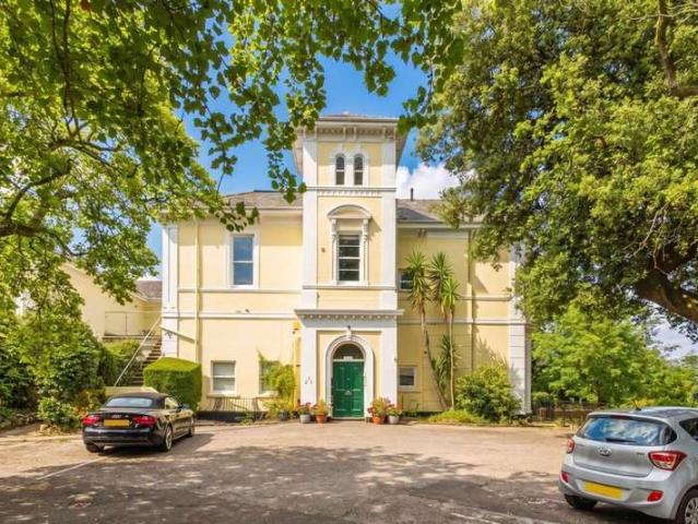 Apartment for sale in Babbacombe