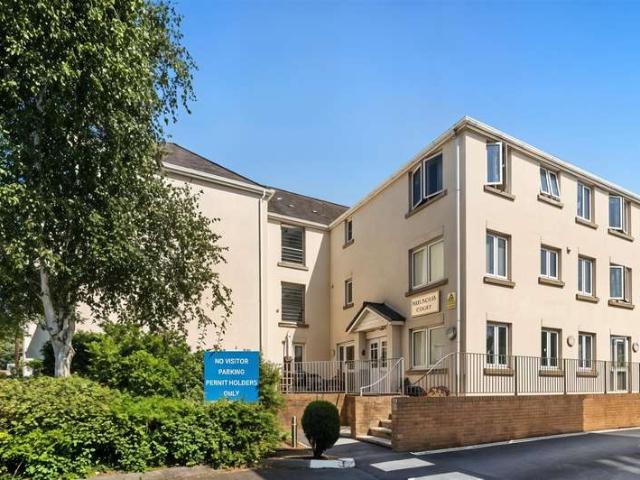 Apartment for sale in Staddiscombe, Mount Wise