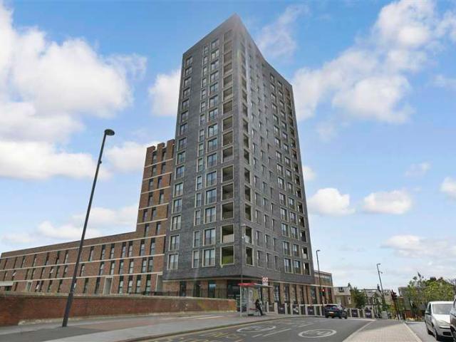 Apartment for sale in Leyton, Greater London
