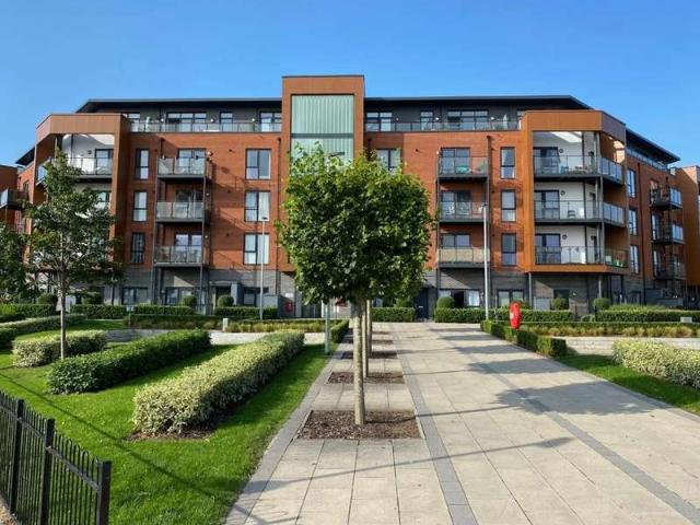 Apartment for sale in Harold Wood, Greater London