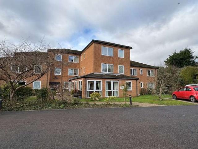 Apartment for sale in Falcon Lodge, Wales
