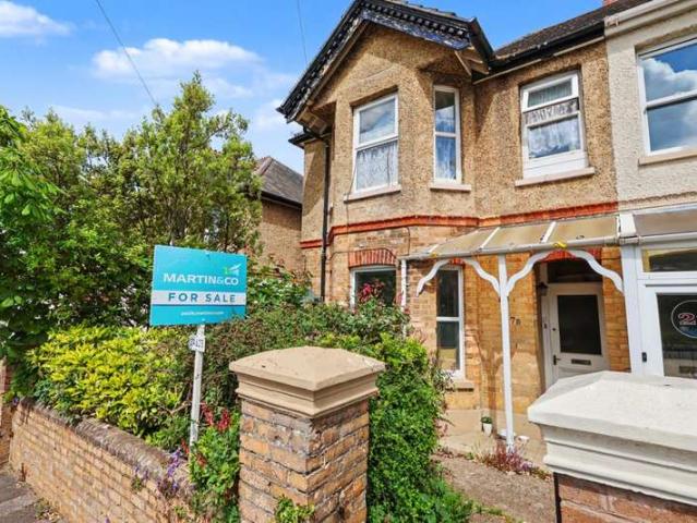 Apartment for sale in Parkstone, Poole