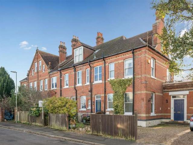 Apartment for sale in Middlecroft, Hampshire