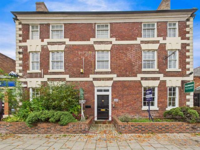 Apartment for sale in Mold