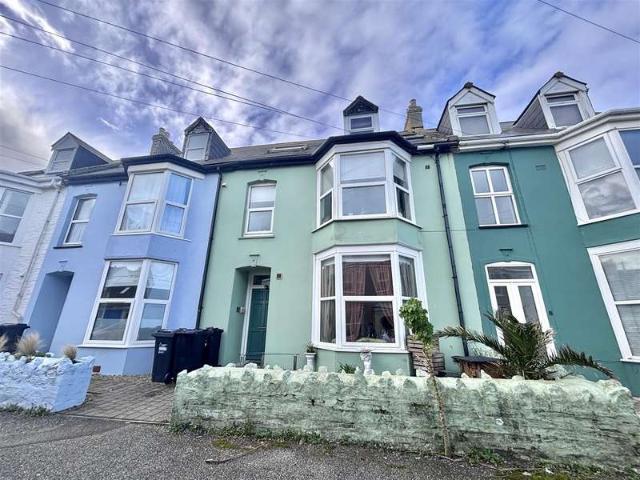 Apartment for sale in Newquay, Cornwall