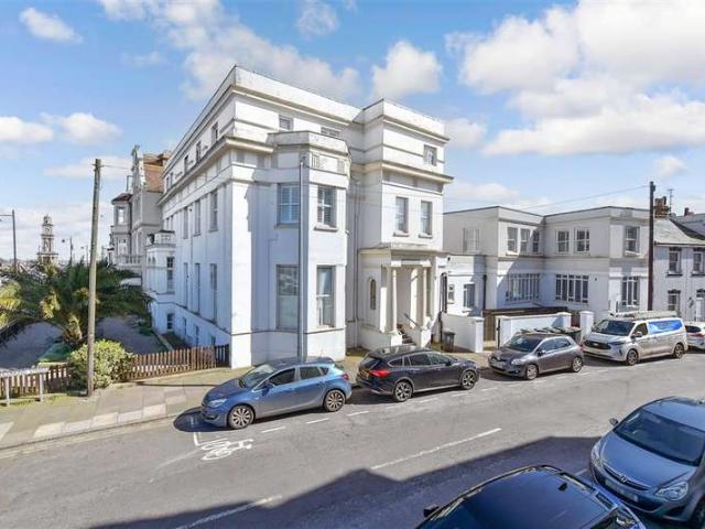 Apartment for sale in Oxenden, The Bridge