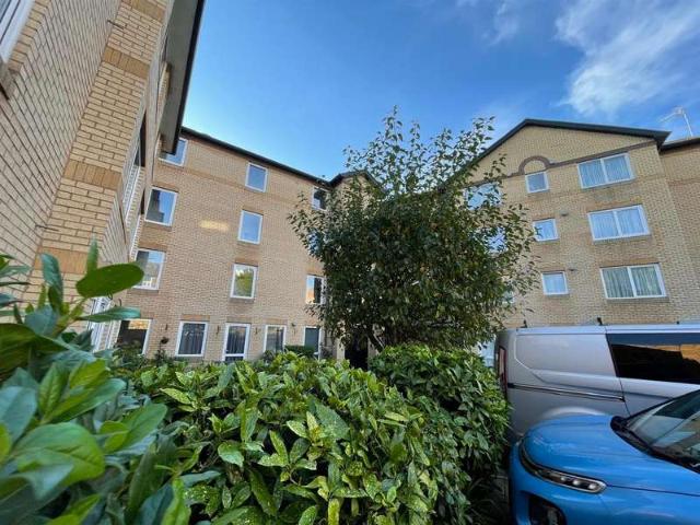 Apartment for sale in South Cliff, Kepwick
