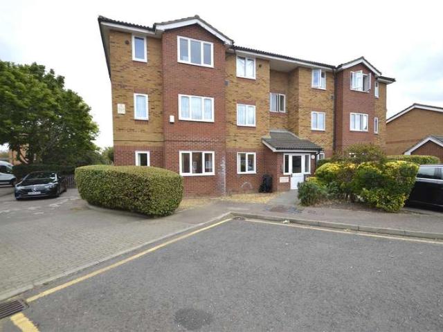 Apartment for sale in Dagenham, Greater London