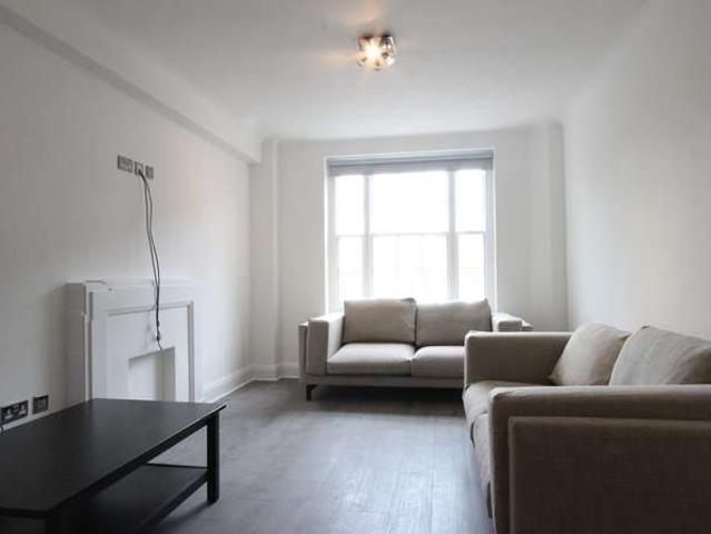 Apartment for sale in Marylebone, Greater London