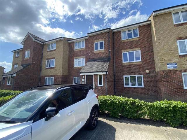 Apartment for sale in Dagenham, Greater London