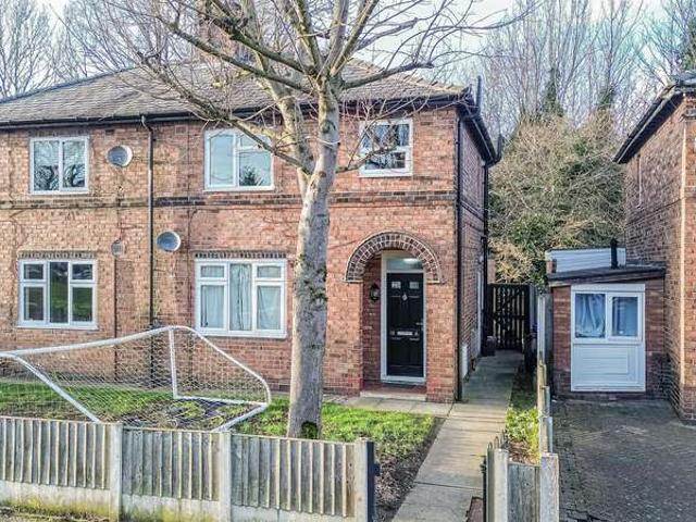 Apartment for sale in Wilderspool, Warrington