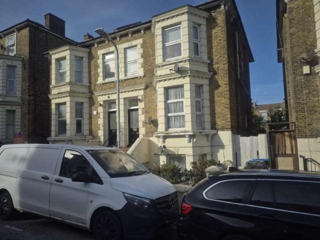 Apartment for sale in Cliftonville West, Thanet