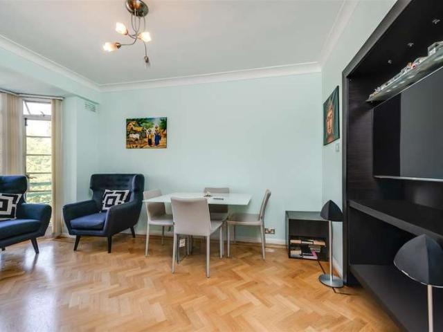 Apartment for sale in Marylebone, Greater London