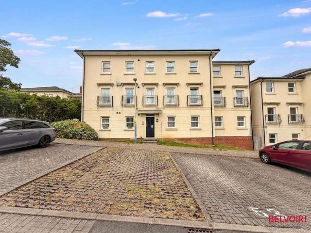 Apartment for sale in Oakley, Golden Valley