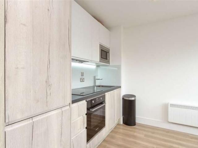 Apartment for sale in Blackwell, Mid Sussex