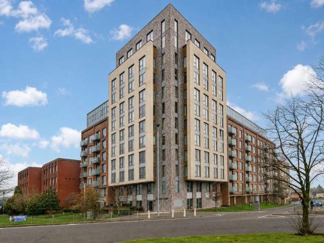 Apartment for sale in Elstree and Borehamwood, Borehamwood