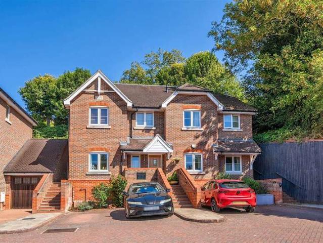 Apartment for sale in Reading