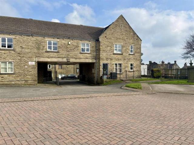 Apartment for sale in Queensbury, West Yorkshire