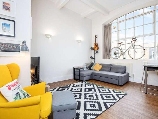 Apartment for sale in Hollingdean, Brighton