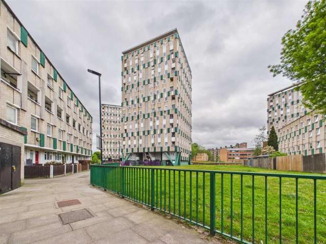 Apartment for sale in Bethnal Green, Greater London