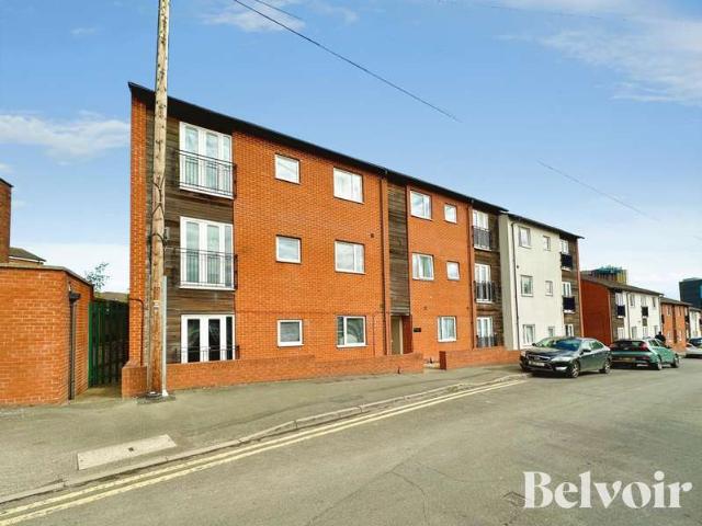 Apartment for sale in The Cronehills, West Bromwich