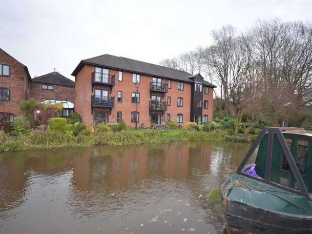 Apartment for sale in Stone, Baswich