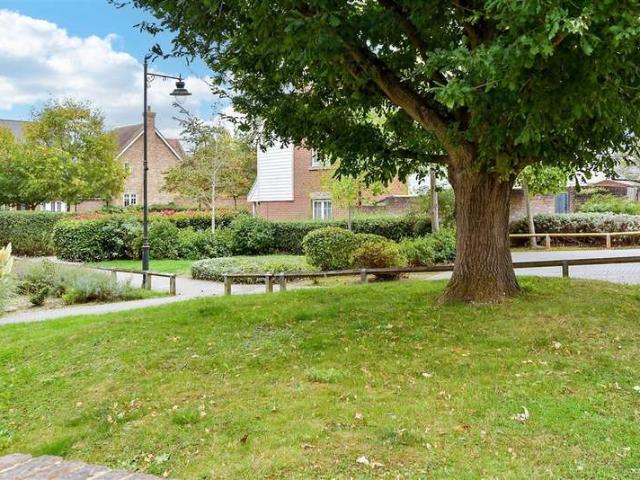 Apartment for sale in Kings Hill, Tonbridge and Malling