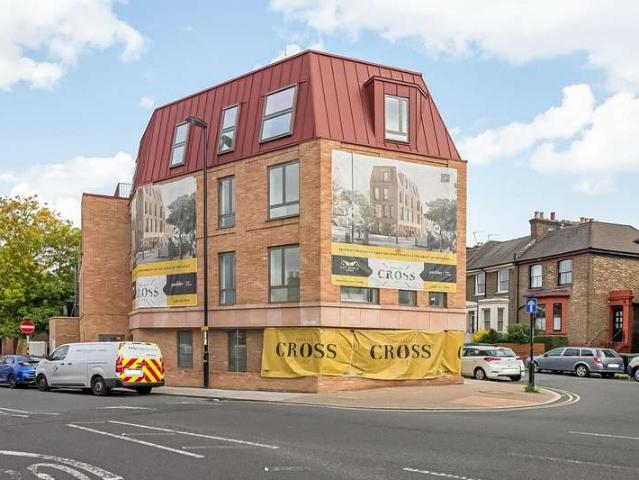 Apartment for sale in London Borough of Lewisham, Brockley