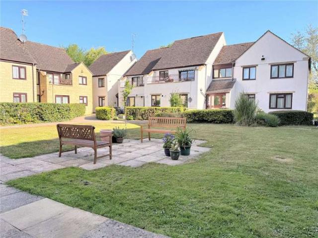 Apartment for sale in Fossebridge, Gloucestershire