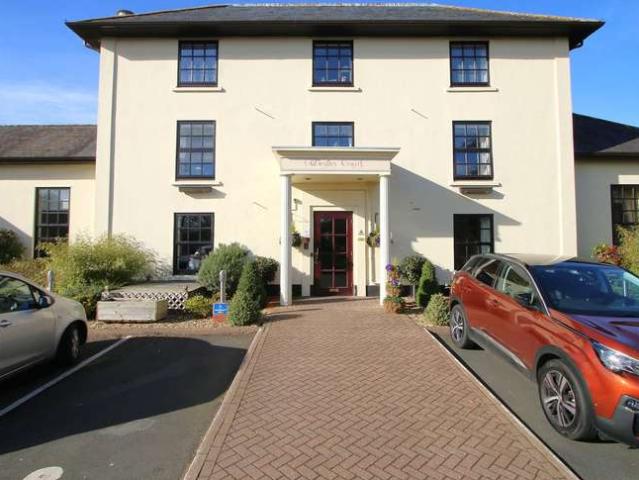 Apartment for sale in Wolverley and Cookley, Rushock