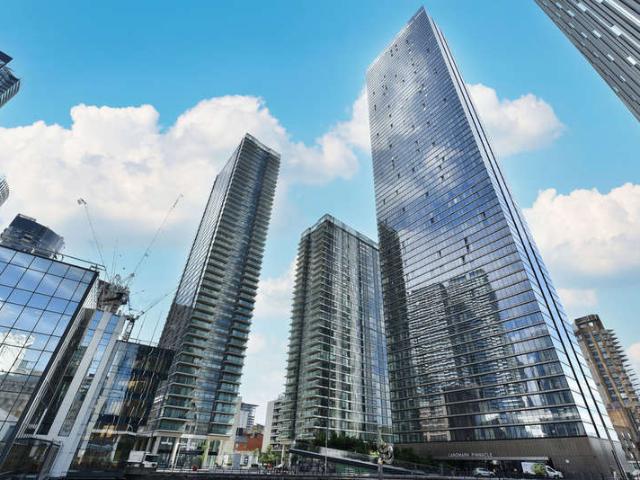 Apartment for sale in Canary Wharf, Greater London