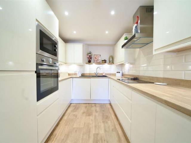 Apartment for sale in Wyke Regis, Weymouth