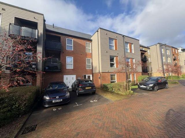 Apartment for sale in Spring Vale, Hampshire