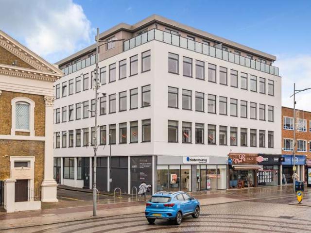 Apartment for sale in London Borough of Bexley, Greater London