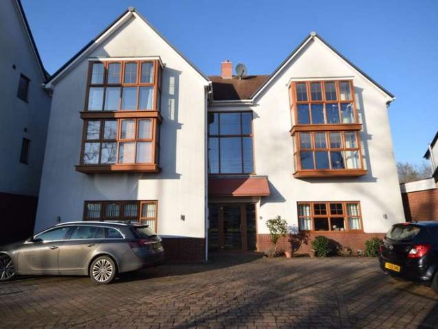 Apartment for sale in Hall Green, Birmingham