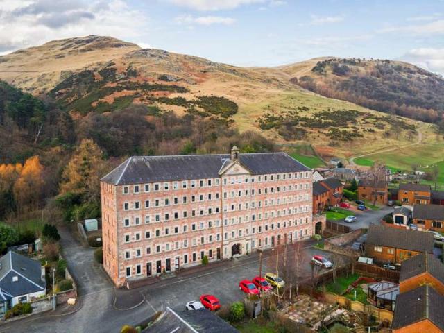 Apartment for sale in Alva, Scotland