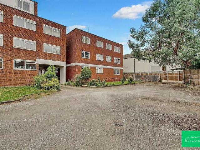 Apartment for sale in Fallow Corner, Greater London