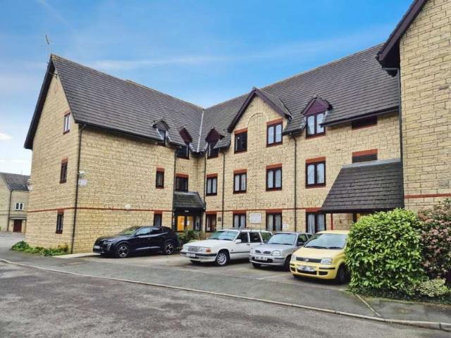 Apartment for sale in Stroud, School House