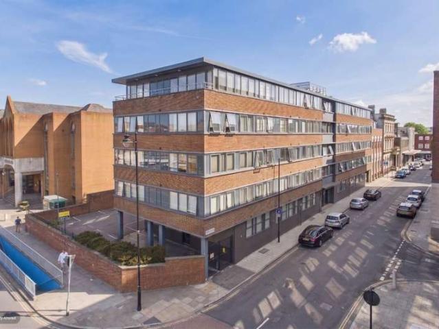 Apartment for sale in Above Bar, Southampton