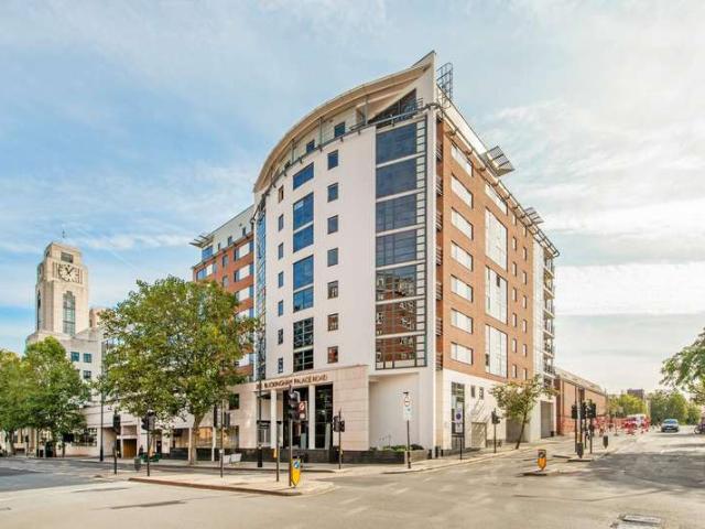 Apartment for sale in Belgravia, Greater London