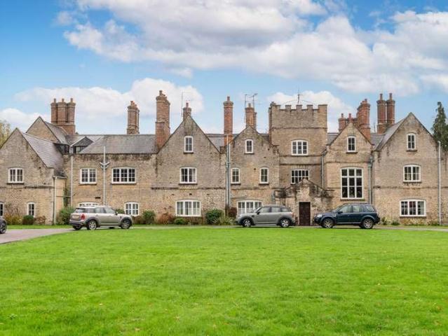 Apartment for sale in Evershot, Oxfordshire