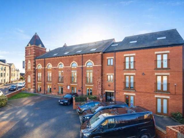 Apartment for sale in Armley, West Yorkshire
