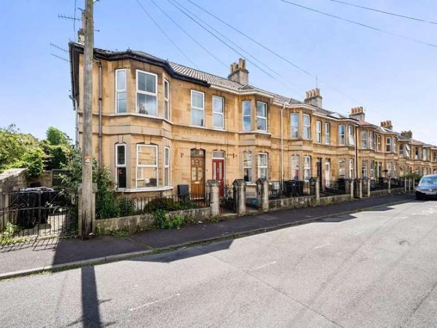 Apartment for sale in East Twerton, Bath