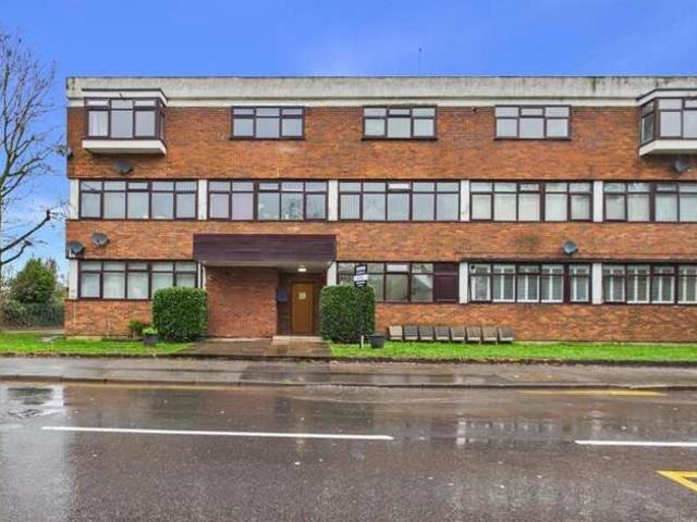 Apartment for sale in Greater London