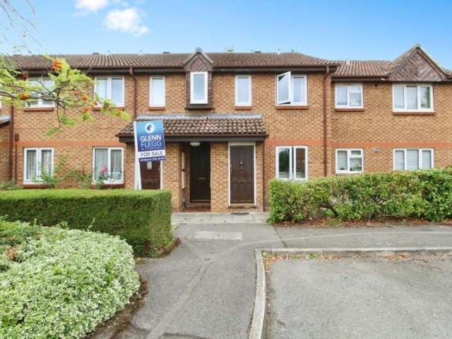 Apartment for sale in Slough